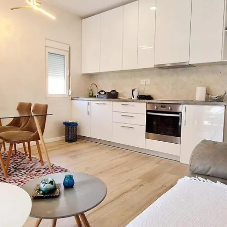 Apartments Tivat Exterior photo