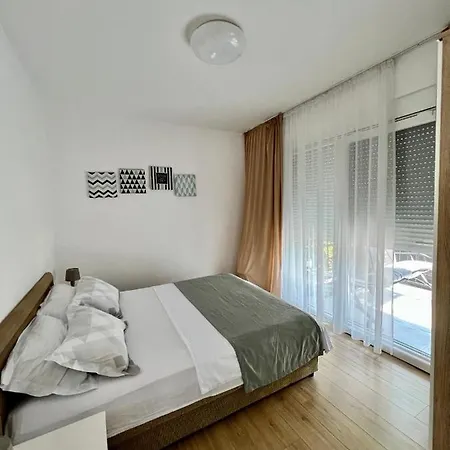 Apartments Tivat Exterior photo